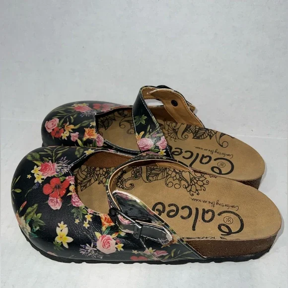 CALCEO NWOT Vegan Comfort Clogs in Black Rose Floral 🌹 - Picture 4 of 11